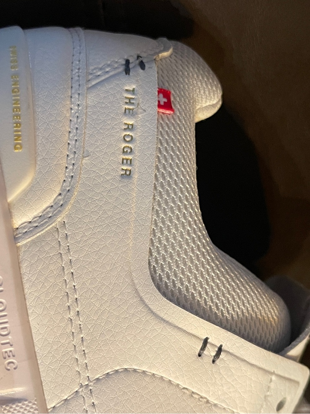 On
Women's The Roger Centre Court Low Top Sneakers - Picture 8 of 15